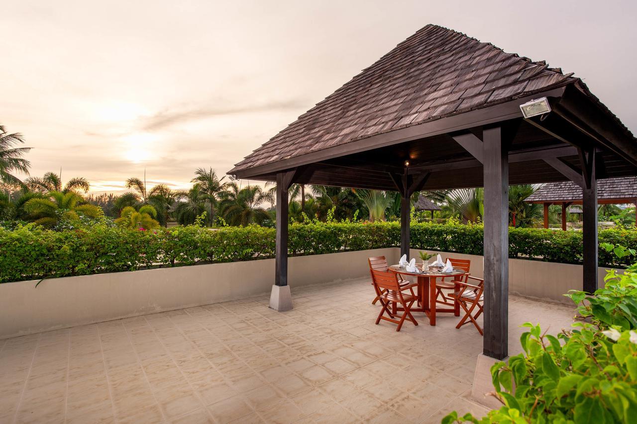The Residence Resort Bang Tao Beach  Exterior photo